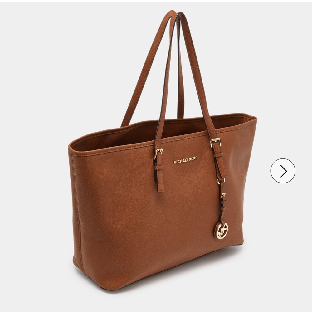Michael Kors Jet Set Medium travel tote